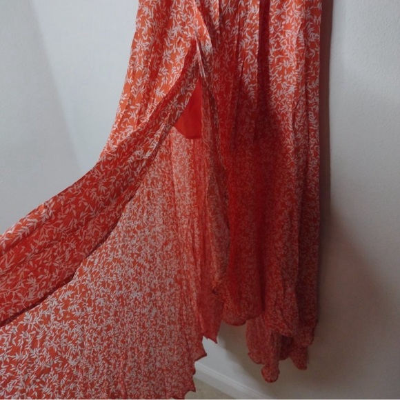 NWT Oliveaceous size S rayon dress,high low style with smocking on bust area. - Picture 3 of 4